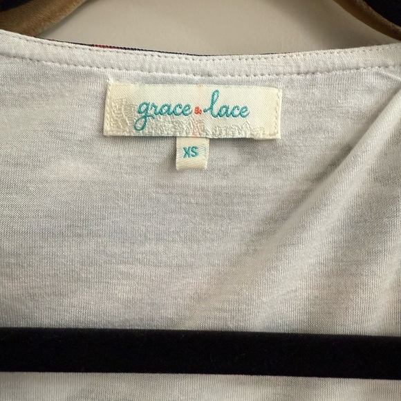 Grace & Lace Elegant White Cardigan - Picture 2 of 3